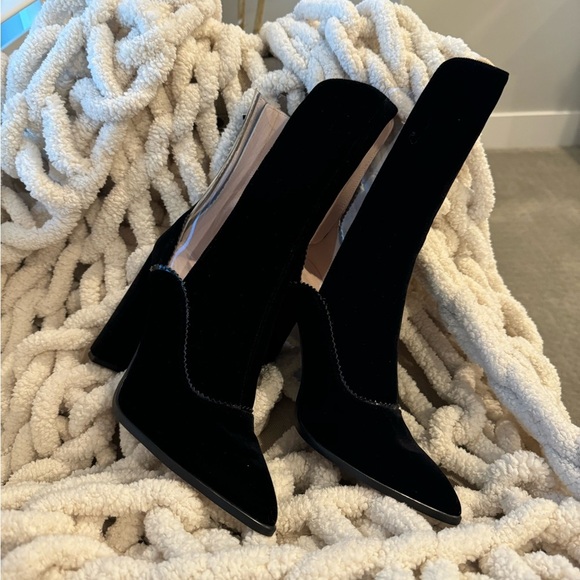 Topshop Unique Valiant Pointed Boots - Picture 5 of 11